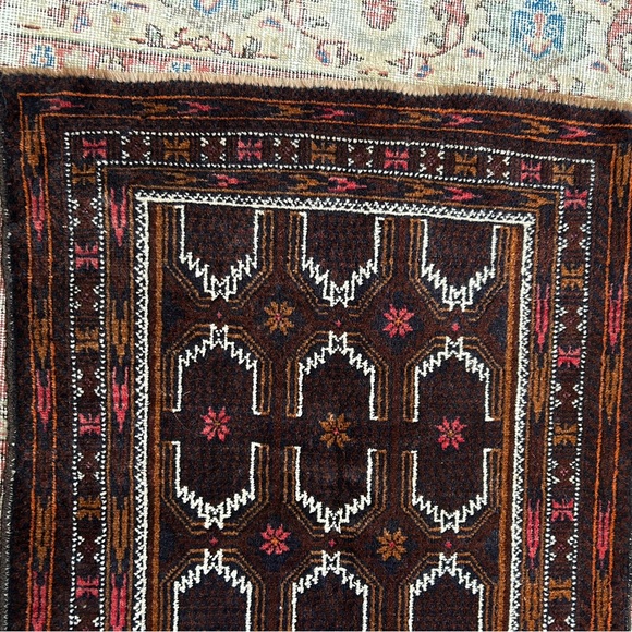 Vintage Patterned Rug - Picture 2 of 7